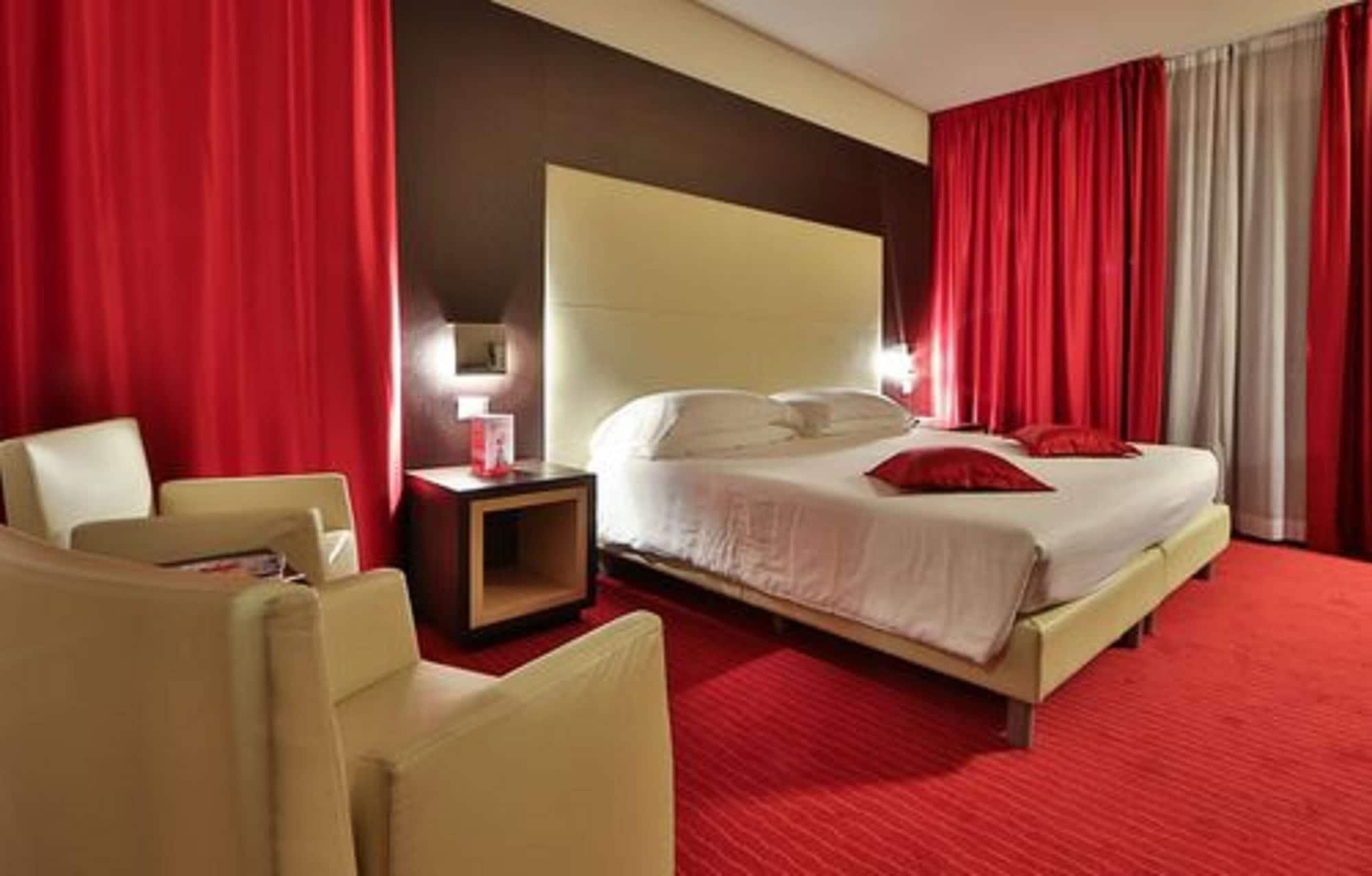 Western Galileo Hotel 4*