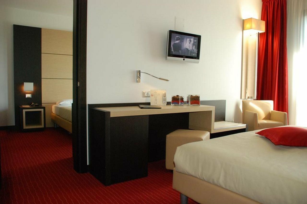 Western Galileo Hotel 4*